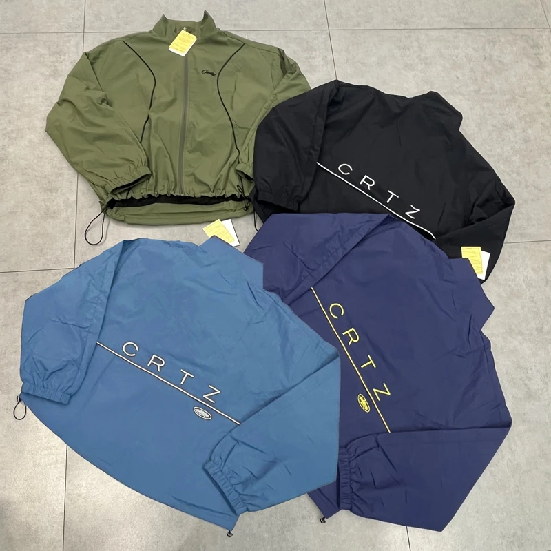 

Loose Fit Spor Jaet Outerwear Retro Sle Collared Training Coat for Men And Women Youthful Trendy Autumn Outerwear