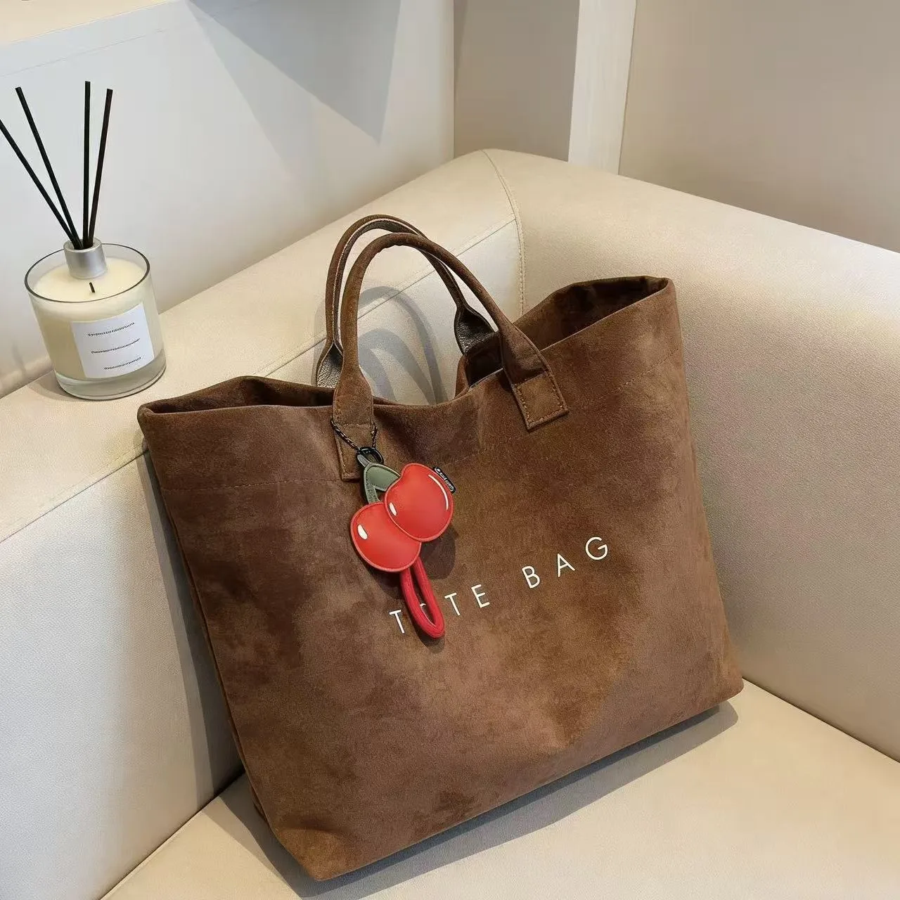 

Printed Letter Tote Bag European American Trend Large Capacity Canvas Handbag for Women, Retro Commuter Shoulder Bag