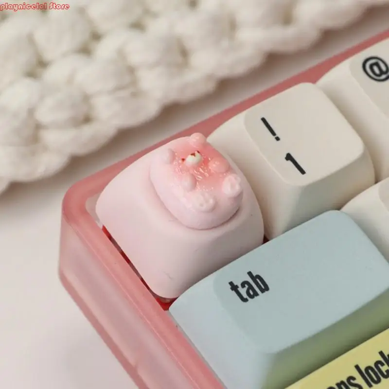 E8BA Resin ESC Keycap تتميز بتصميم الدب الكرتون ثلاثي الأبعاد للوحات المفاتيح الميكانيكية المريحة كتابة اللون الأصفر الوردي