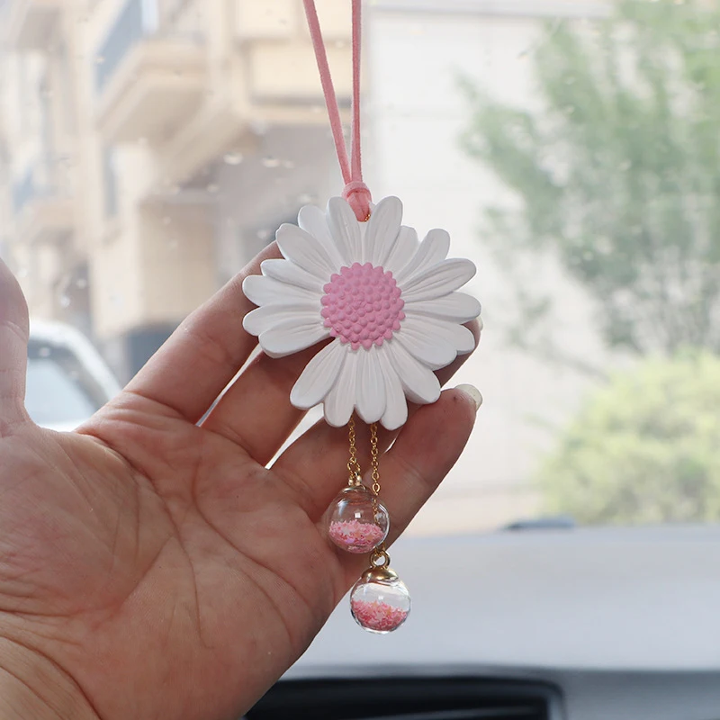 Little Daisy Rearview Mirror Plaster Fragrance Daisy Decoration Sunflower Shaped Car Pendant Interior Decoration Accessories