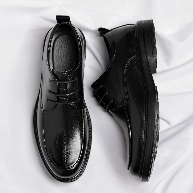 Zapatos de hombre, zapatos de cuero, ropa formal de negocios de otoño, zapatos de vestir informales de suela blanda de estilo británico para novio de boda