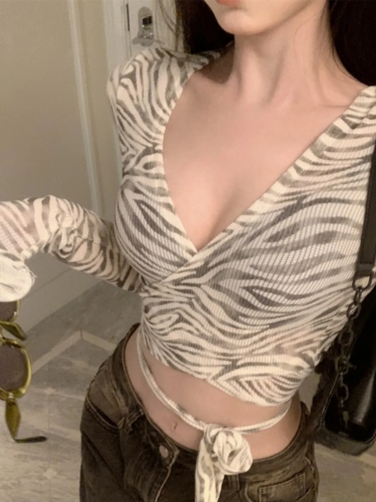 

Slim Fit Long Sve T-irt Women's Sexy Tight Inner Wear Unique Zebra Pattern High Waist ort Sle Faionable Commute Sle