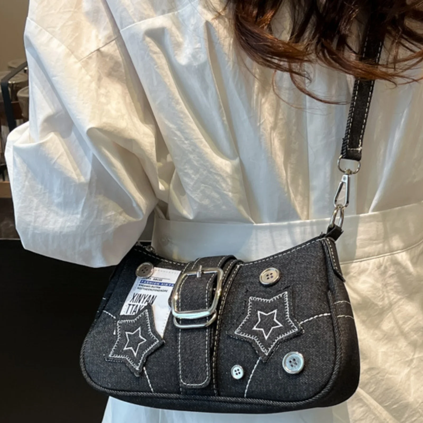 

Star Embroidery Denim Shoulder Bag with Chain Retro Buckle Handbag Large Capacity Sweet Cool Jeans Bag Commute Handbag