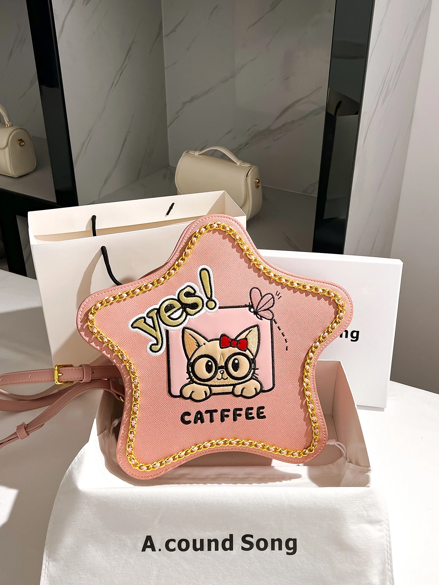 sac-a-dos-pour-femme-acound-song-adorable-et-creatif-style-dessin-anime-pour-le-voyage-sac-a-dos-double-epaule-tendance-pour-les-sorties-feminines