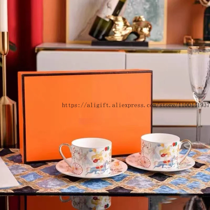 

Bone China Coffee Cups And Plates Luxurious Home Water Cups Best Friend's Office House-Up Souvenirs Wedding Gift Set