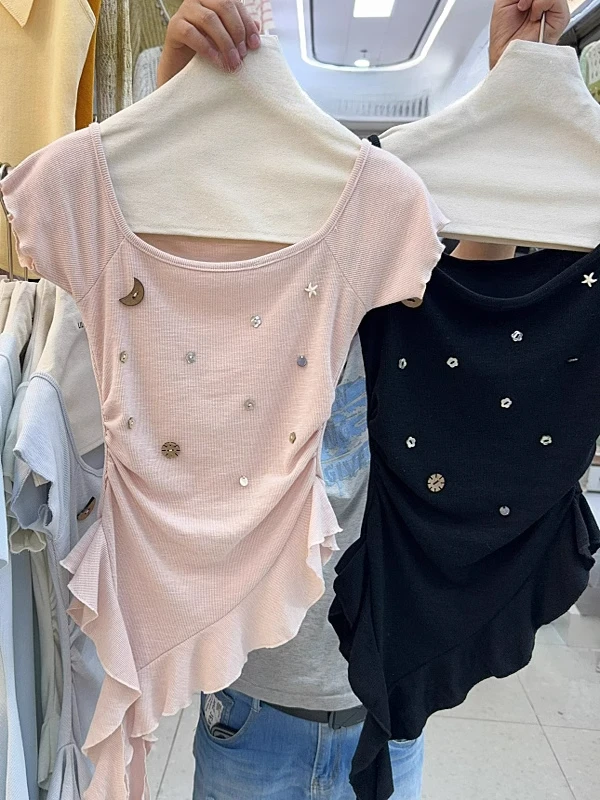 

KUSAHIKI 2025 летняя новая облегающая женская рубашка с кружевным дизайном и нерегулярным листом лотоса для похудения