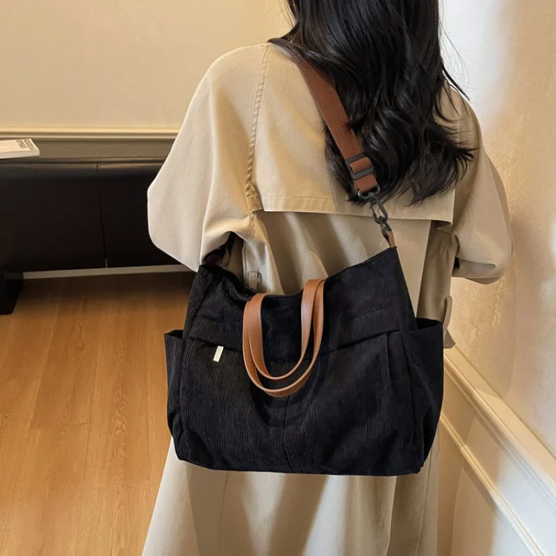 

Шикарная и элегантная новинка 2025 года, женская роскошная брендовая кожаная сумка на плечо, известный дизайнер, простая популярная классика ​