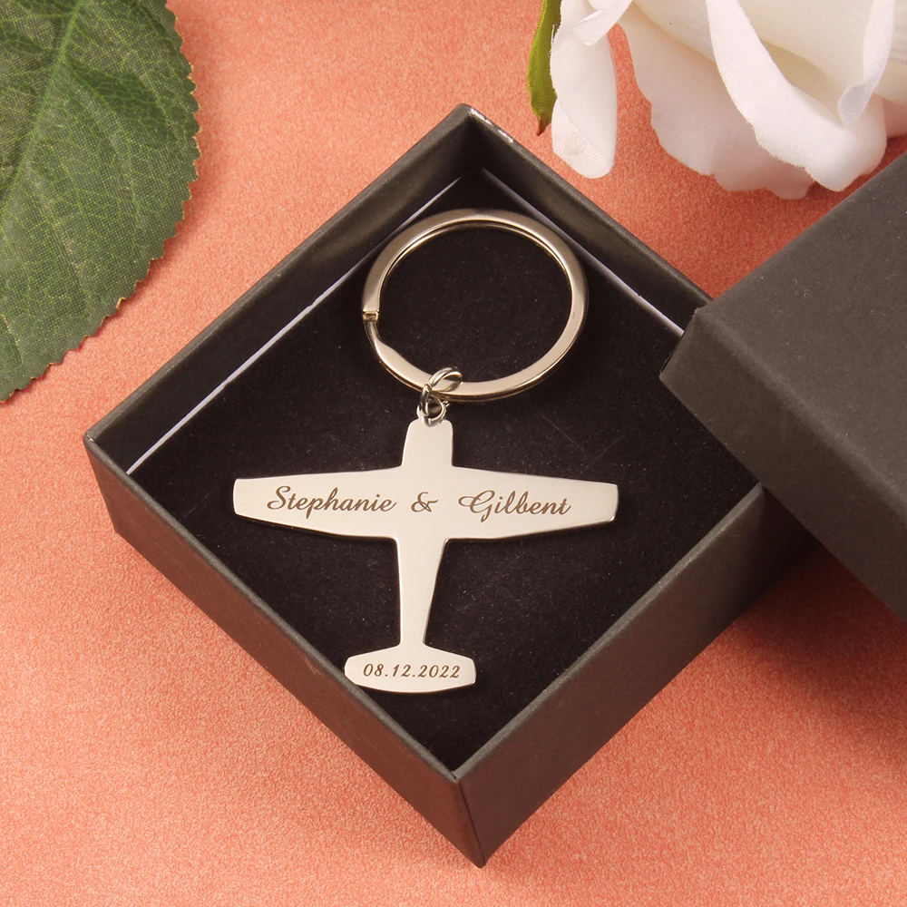 Custom Name And Date Laser Engraving Airplane Keychain Birthday Gifts Fashion Stainless Plane Key Chain Wedding Gifts For Guests