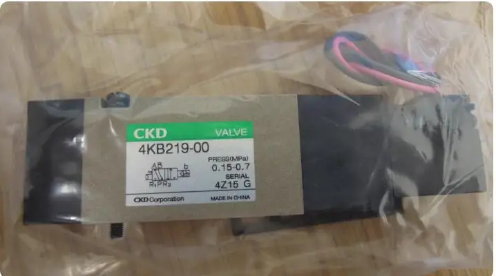 

Электромагнитный клапан CKD Xikaili 4KB219 4KB219-00-AC220V