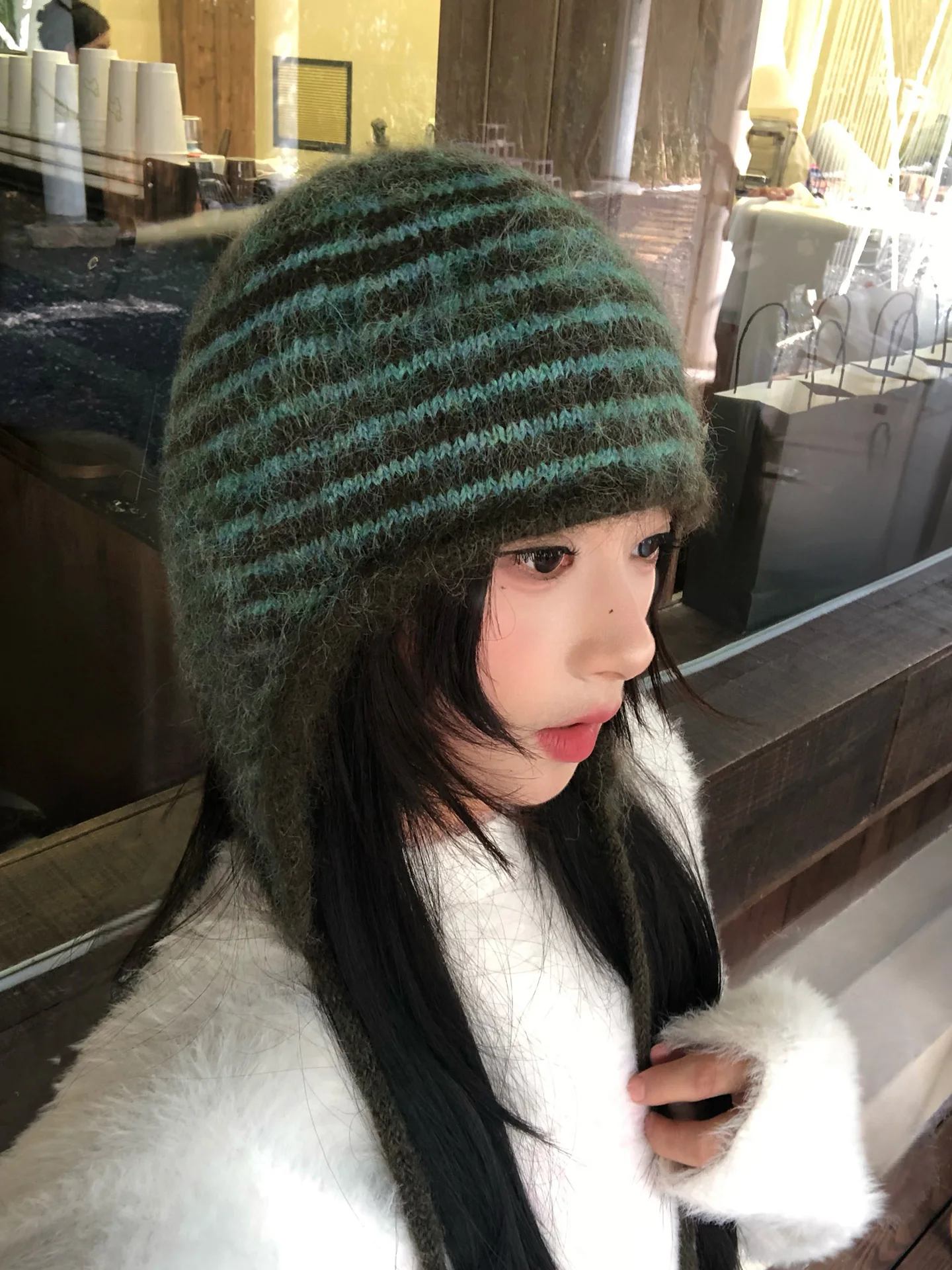 Retro Striped Knitted Ear Warmer Hat Women's Autumn Winter Photography Small Face Effect Warmth Full Coverage Knit Cap