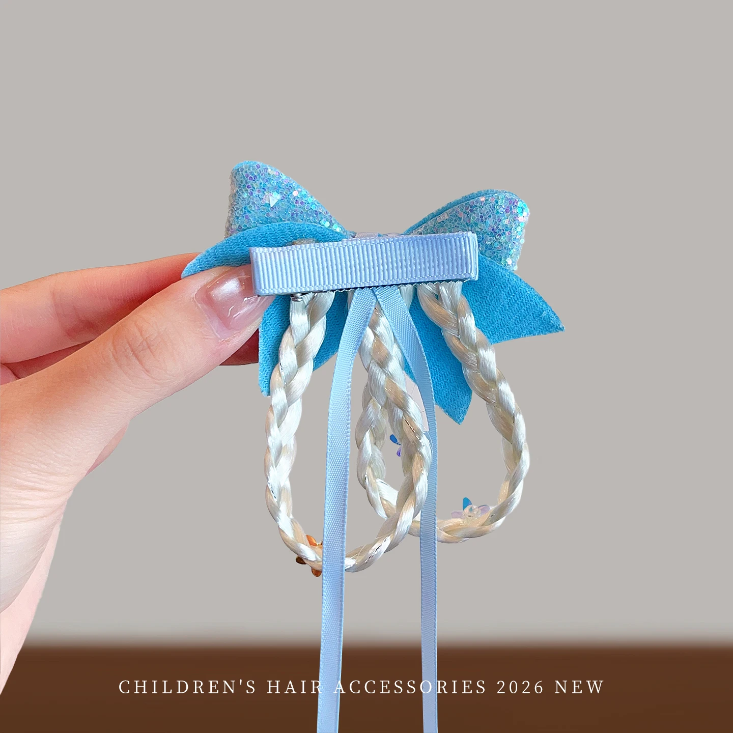 2026 Neue Winter-Haarspangen in Blau mit Zopf-Quaste, Schneeflocken-Strass-Schleife, Schonende Haarklammern für Babymädchen-Geburtstagsfeiern – Detail 5