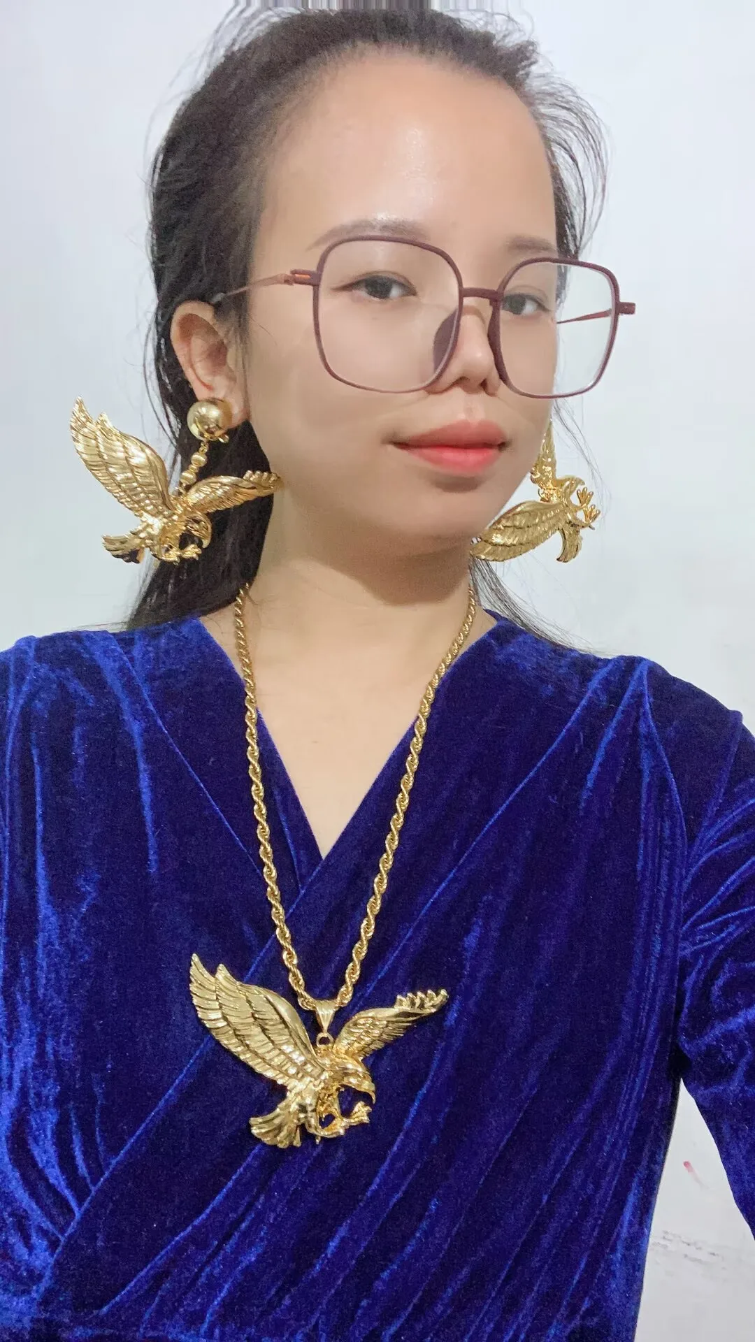 Yulaili Vergoldete Halskette mit Flügel-ausbreitendem Adler-Anhänger und Ohrringe, Vintage Punk Tierschmuck für Damen, Party HK1665