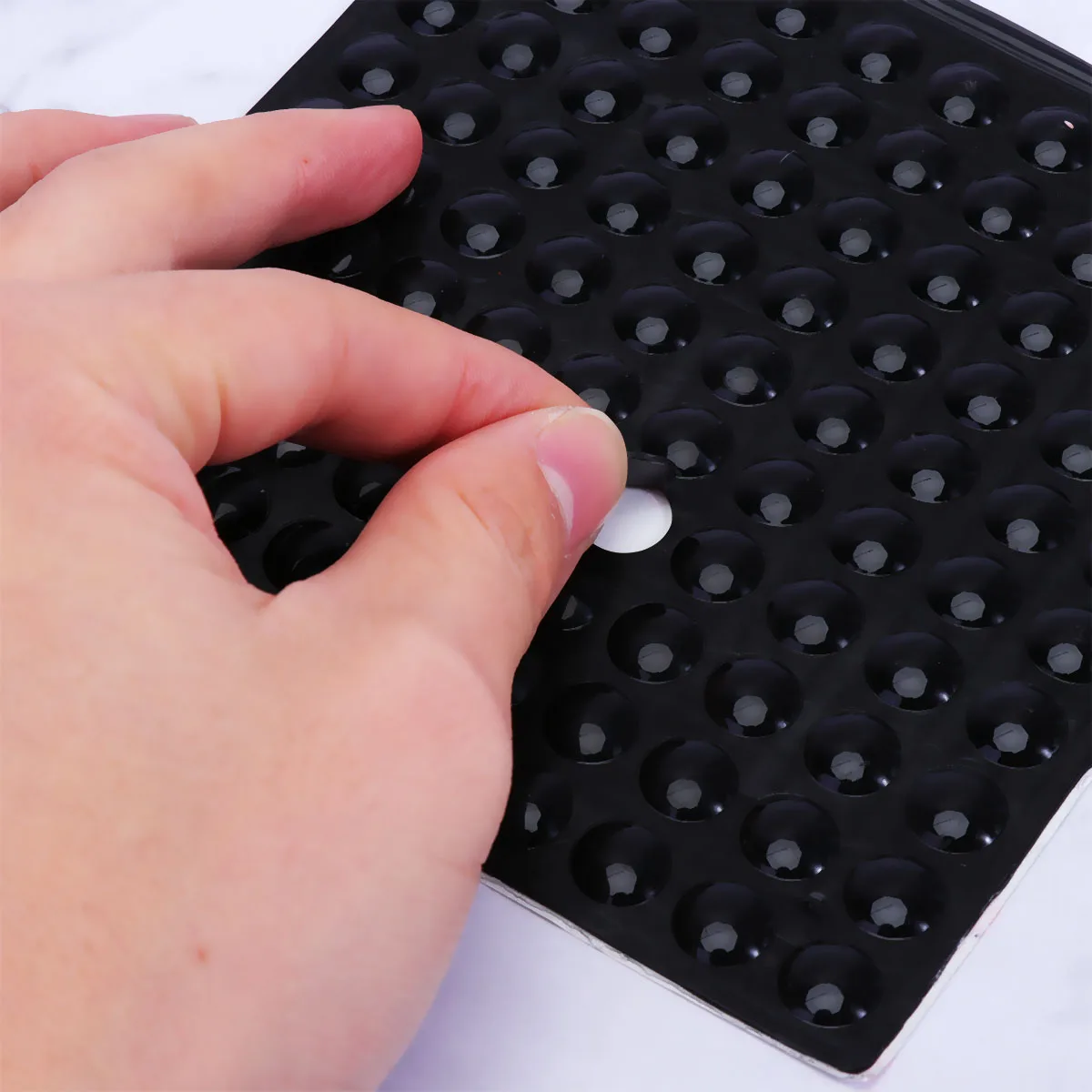 

200pcs Wall Protector Anti-Collision Rubber Pads Strong Adhesive Soft Cushion For Door Cabinet Table Chair Home Appliance Black