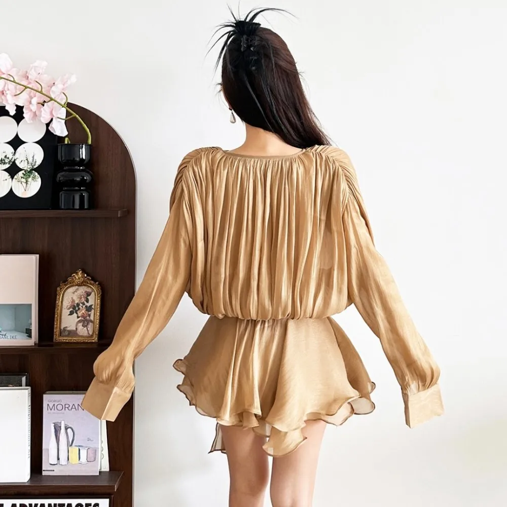 SylCue Ruched Elegante Mini Vestido Mulher Outono Tendência Lace-Up O-pescoço Manga Alargada Em Camadas Hem Cintura Alta Moda Casual Bodycon