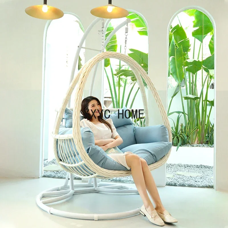 

Двойной стул с хлорофитумом, домашние качели, ленивая спальня и домашнее хозяйство