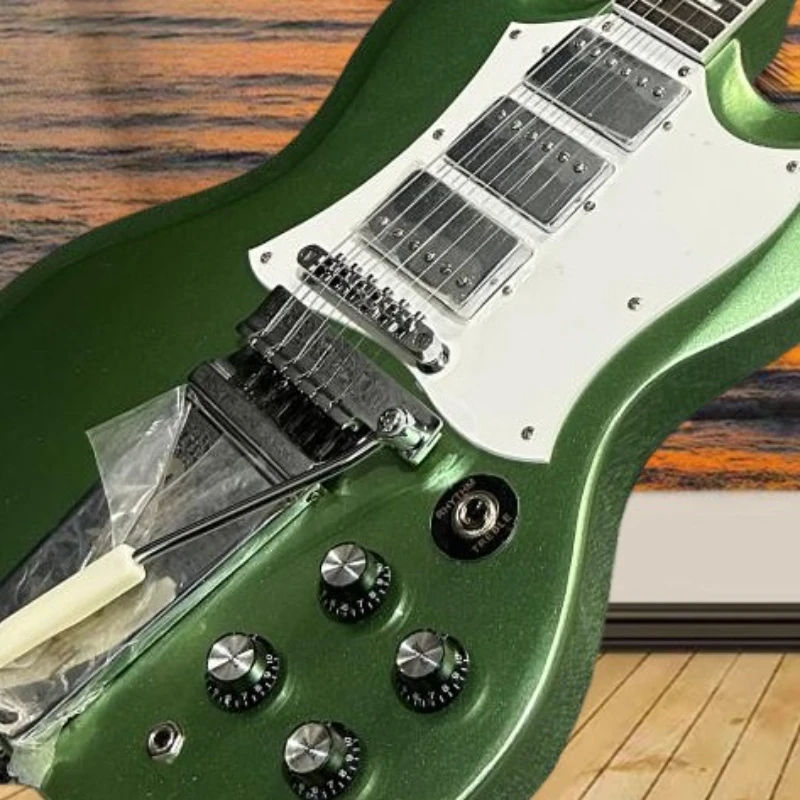 

40 Inch Green SG00S Electric Guitar Rosewood Neck Mahogany Body 22 Tone HHH Pickup Tremor System Rock Music Free Shipping
