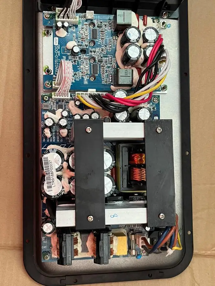 لوحة مضخم صوت لمرحلة كاملة المدى 1600 وات SRM 2850 مدخل XLR