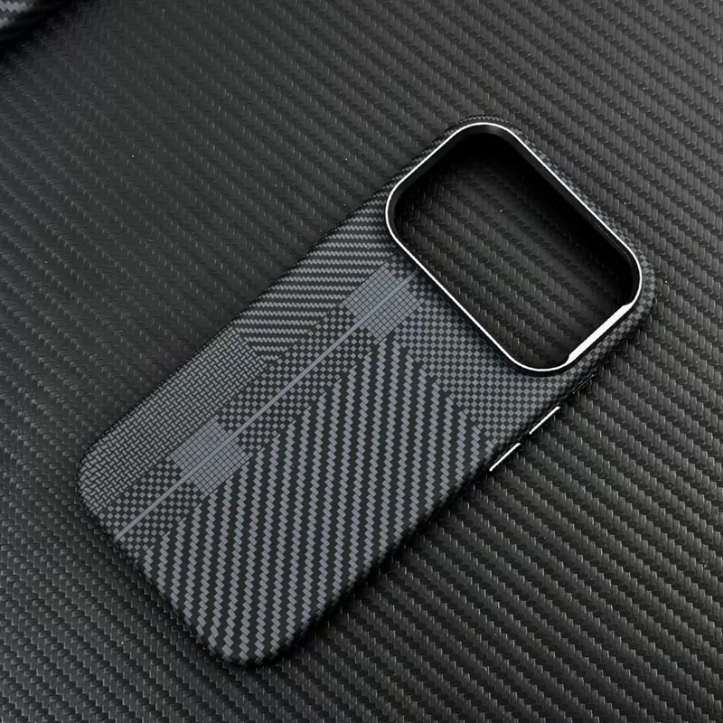 Metall-Objektiv für MagSafe Mattierte Hülle für iPhone 17 18 Pro Max 16 15 14 13 Carbonfaser-Textur Kabelloses Laden Matte PC-Abdeckung – Detail 7