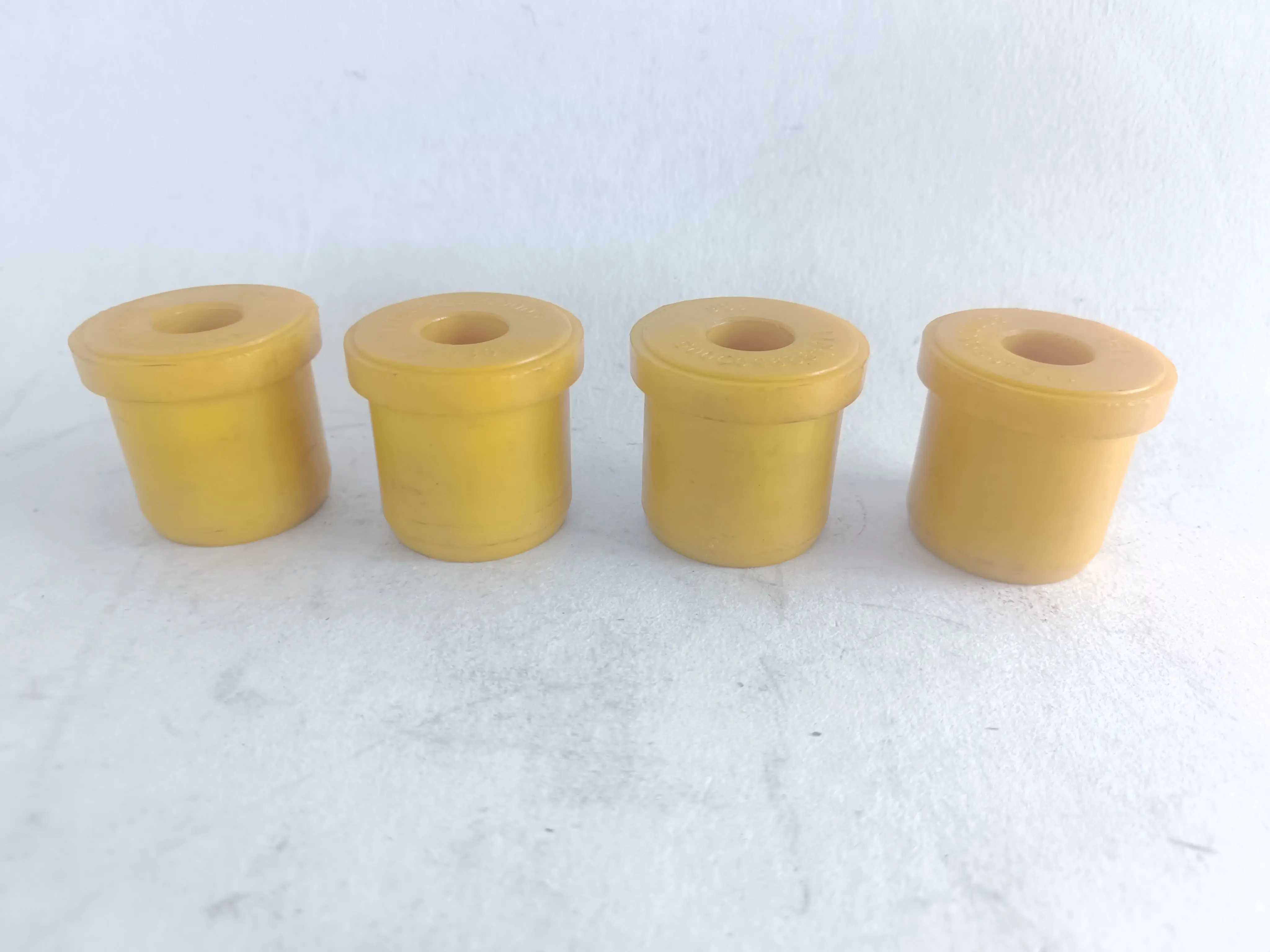 original 10pcs 1104929500005 Rear spring Bushings, FOTON Aumark truck high quality