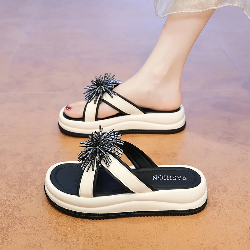 

Daily Shopping Matching Women Flat Sandals Summer Casual Anti Slip Student Leisure Walking Shoes