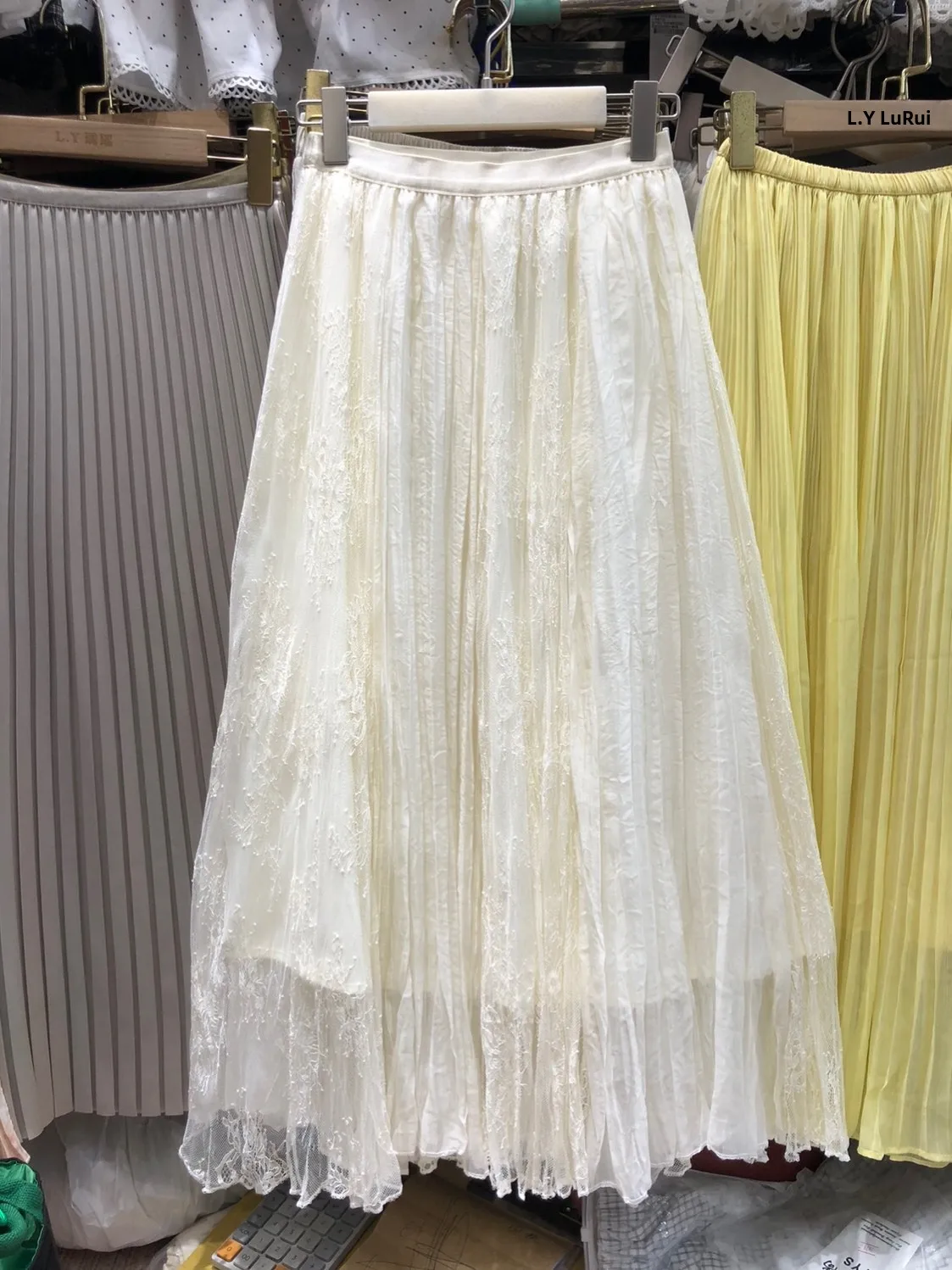 

Elegant Lace A-Line Midi Skirt Women's Spring Summer New Style Holiday Slimming Cross Cover Color Half Body Skirt