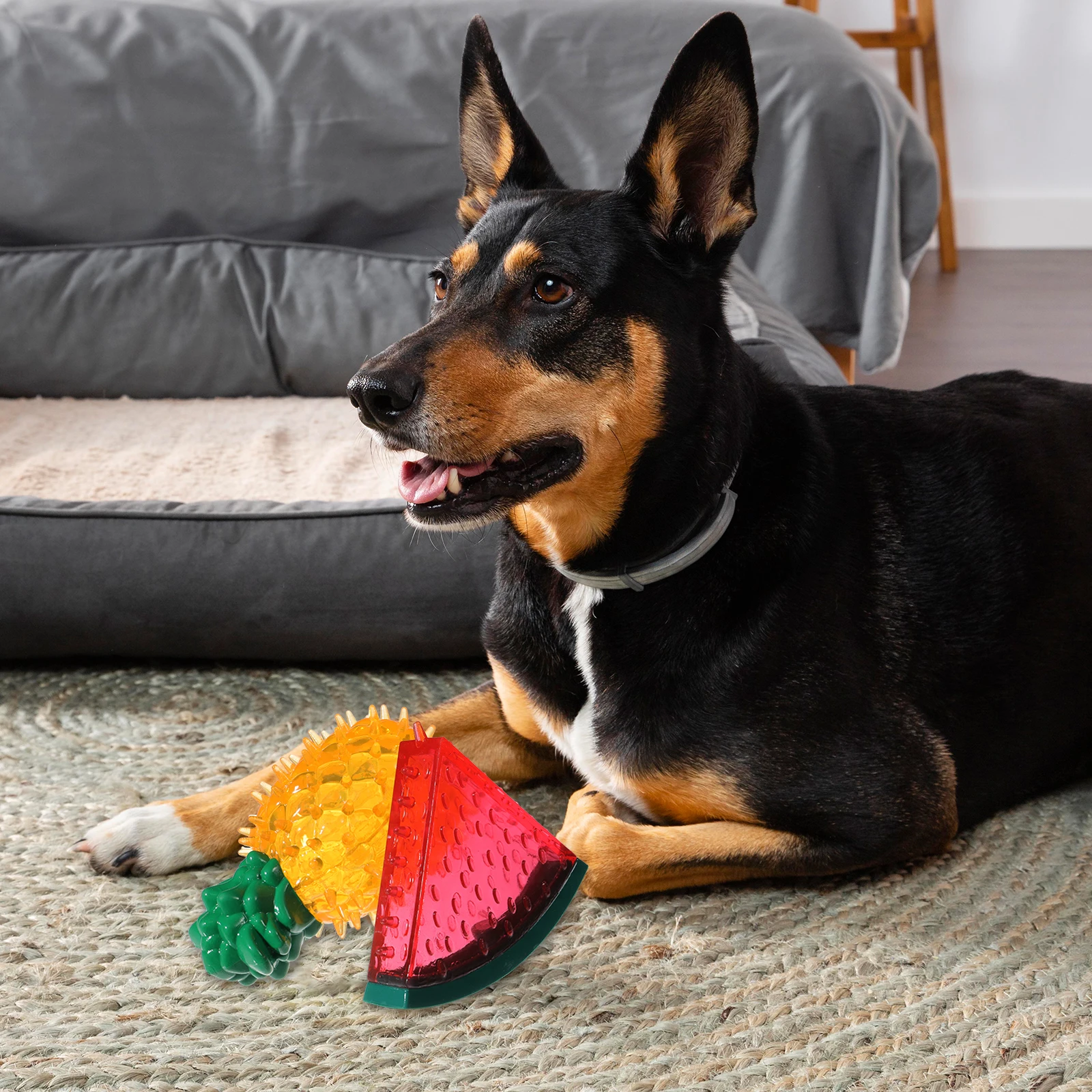 

2 шт., охлаждающая коробка с ледяными кристаллами, летние игрушки для прорезывания зубов для щенков, фруктовая форма, жевательный куб для собак, водяное охлаждение, замораживаемый молярный укус для домашних животных