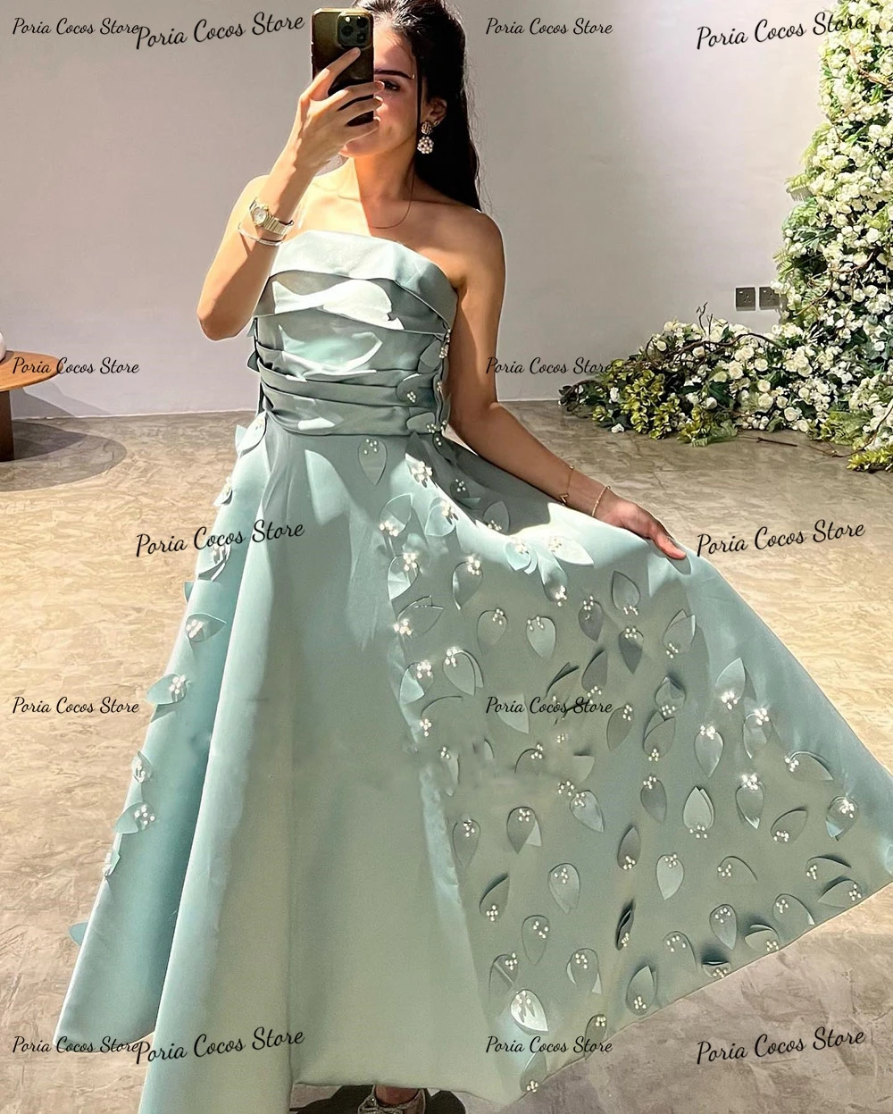 Customized Prom Gown Sleeveless Boat Neck Backless Evening Dresses Pleat Satin A-line Celebrity Banquet Dress فساتين للحفلات الر