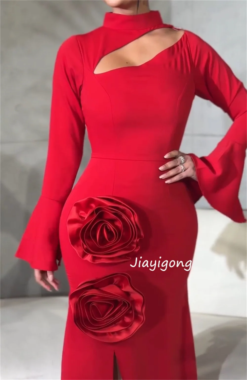 맞춤형 우아한 저지 플리츠 수제 꽃 장식 트럼펫 하이 칼라 롱 드레스 맞춤형 행사 홈커밍 매칭