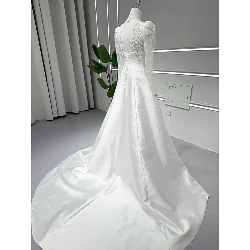 A new light gauze main yarn style lace and simple dress