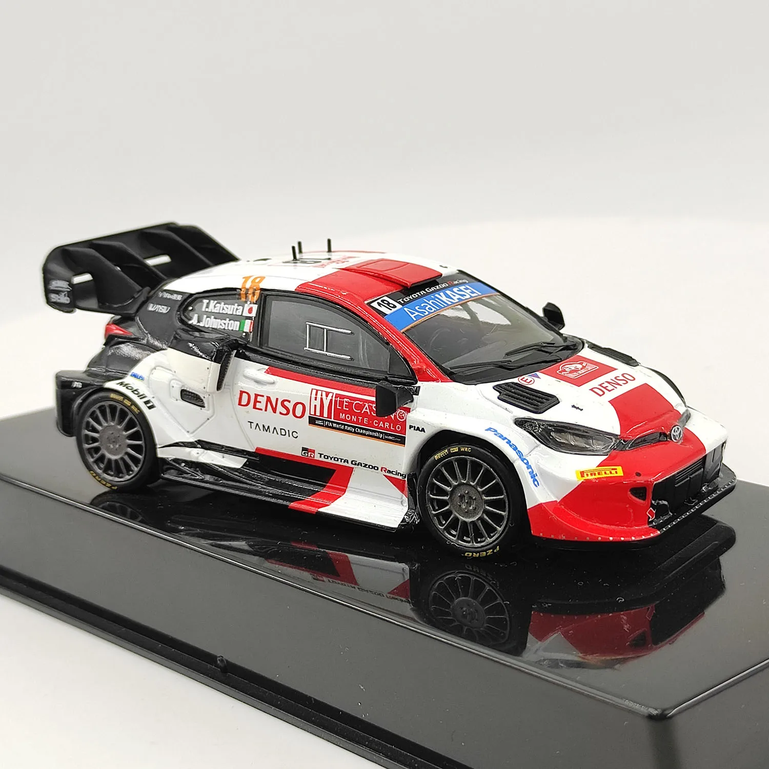 Diecast IXO 1:43 Scale Toyota GR YARIS Rally1 # 18 2022 รถสะสมของเล่นของขวัญของที่ระลึกจอแสดงผลเครื่องประดับ