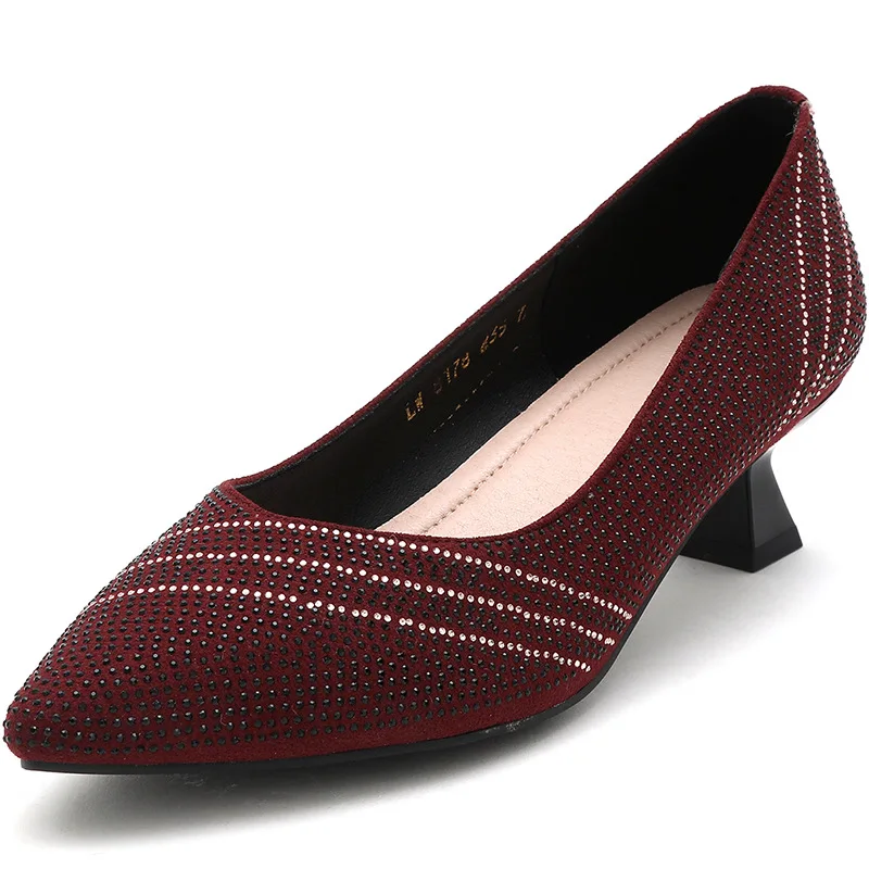 

ZXRYXGS 2025 новые остроконечные туфли из натуральной кожи со стразами, модные элегантные женские туфли на среднем каблуке 2025, большие размеры, банкетные свадебные туфли