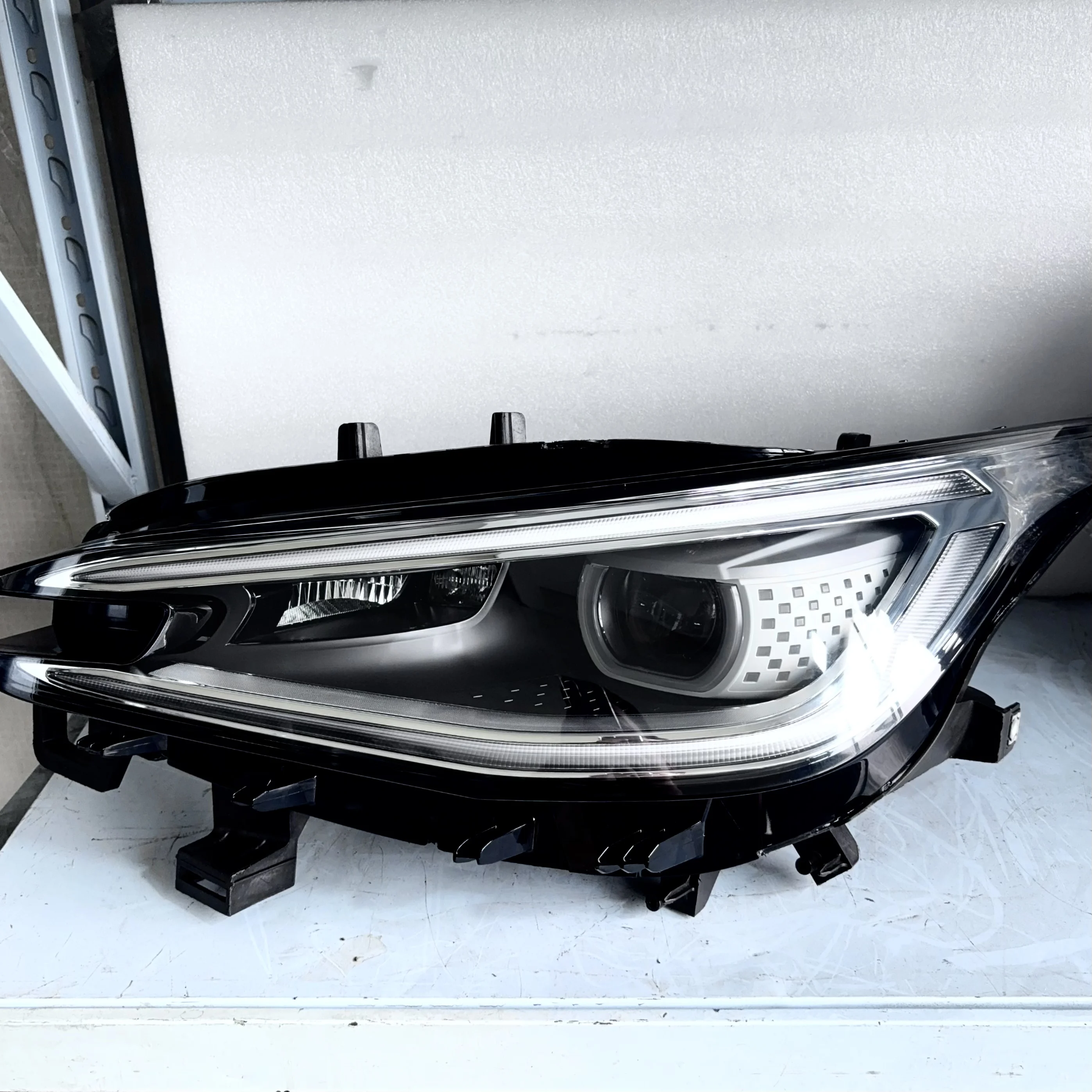 Applicable ID4X Headlamp Assembly Volkswagen ID.4 X Headlamp Headlamp 21-25Matrix Intelligent LED Headlights ID4