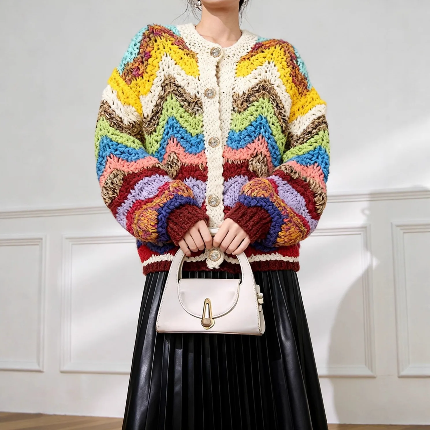 

Осенне-зимний комплект ручной работы винтажного вязаного кардигана с круглым вырезом в радужную полоску для женщин