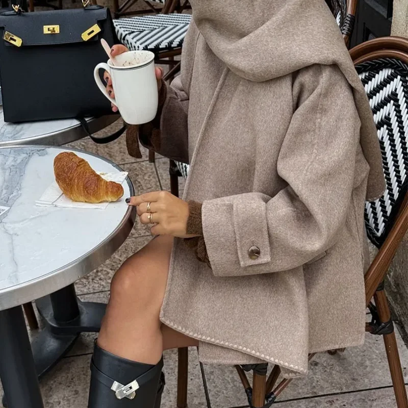 

Elegant Scarf Collar Short Jackets Women Casual Loose Khaki Single-Breasted Jacket Female Autumn Winter Chic Streetwear