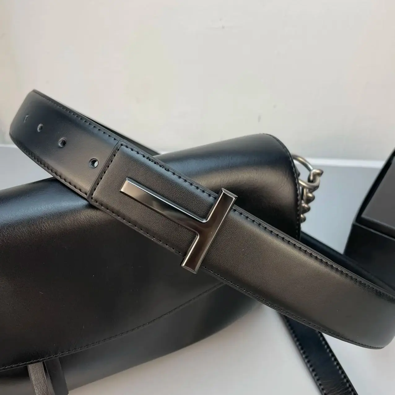 Thumbnail 4 - #36 Best Mens Leather Belts to Buy In 2026