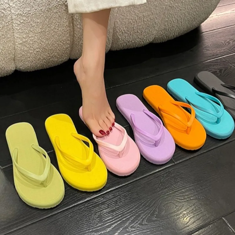 Summer New Cute Candy Color Indoor Flat Shoes for Man Light Flip Flops Women's Slippers Non-slip Soft Sole Beach Women's Sandals