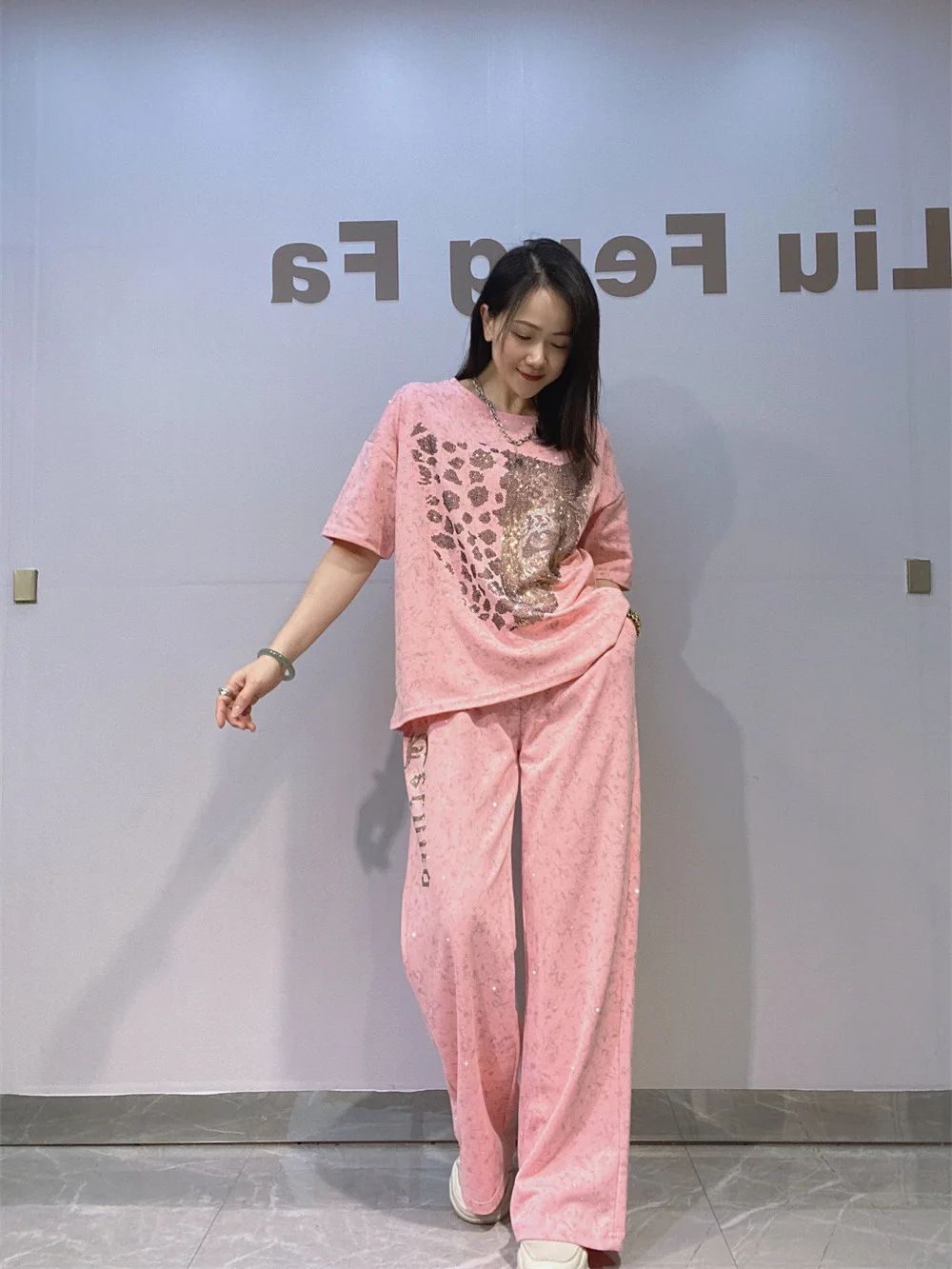 

Summer Casual Wide Leg Pants Set Women's plus Size round Neck Short Sleeve Diamond Embellished Two Piece Fashion Set