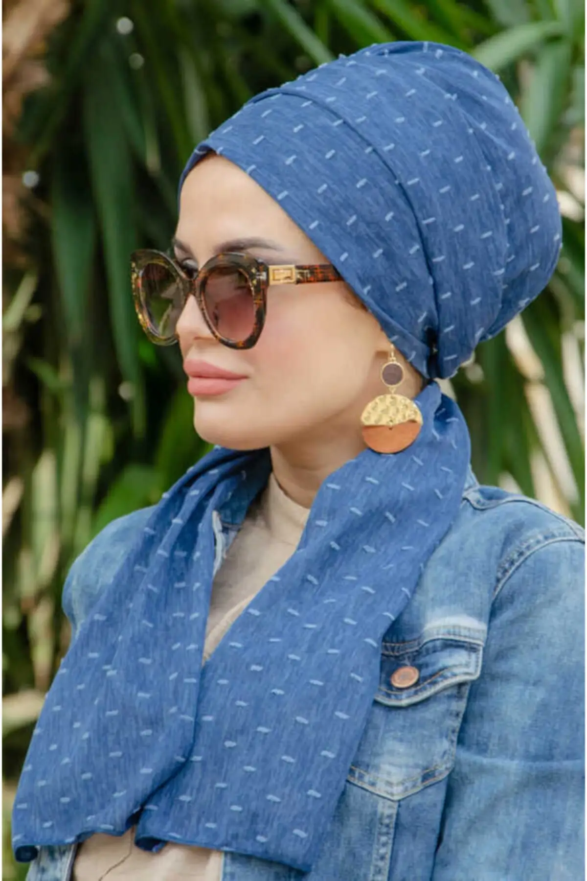 Frauen Blau Pompon Rosshaar Knochen