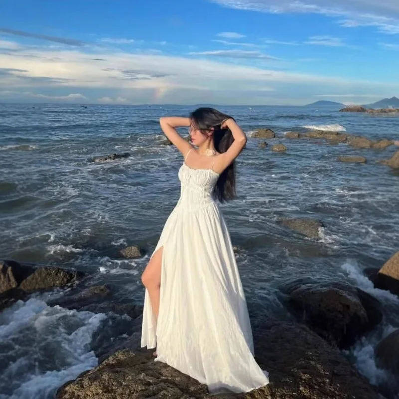 

2025European and American White Beach Vacation Waist-Tight Photo Strap Dress Women's High-Grade Temperament Vacation Dress