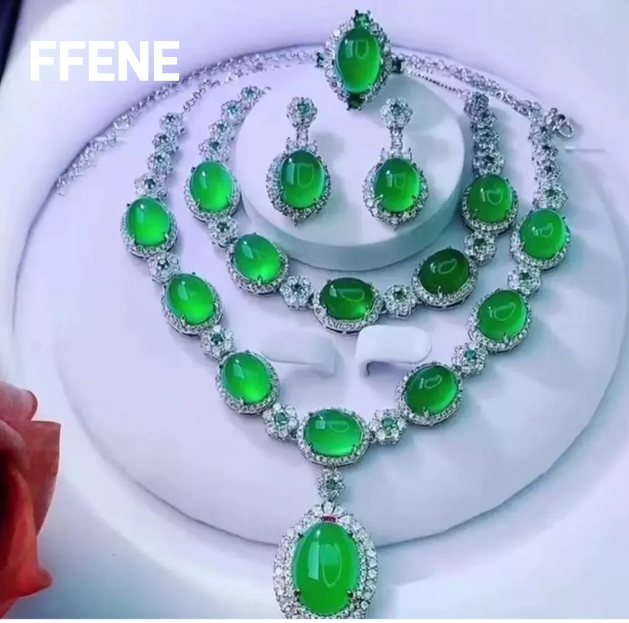 

4pc A ice-type jade green jadeite pendant, Myanmar, full green jade pendant,pigeon's egg surface pendant high-end necklace