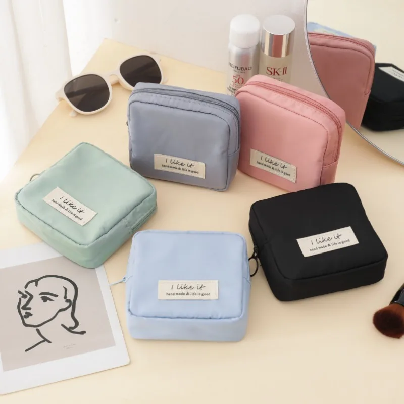 Morandi Color Waterproof Toileting Storage Bag for Travel, Portable Lipstick, Cosmetics, Sanitary Napkins, Portable Small Bag