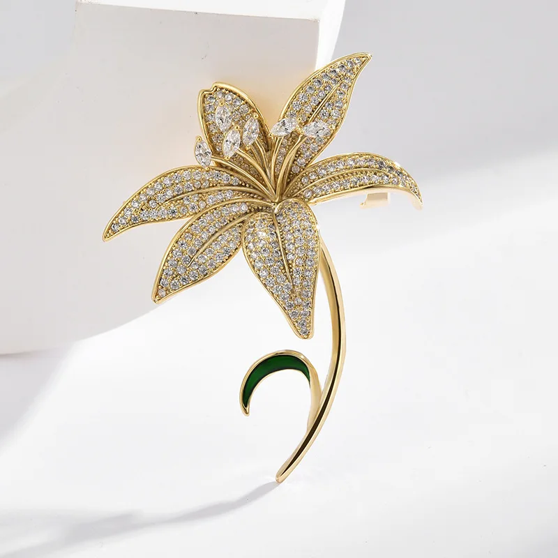 Luck Bracelet Hand String Exquisite Lily Flower Brooch High-End And Luxurious Niche Design Perfect As A Decorative Pin For Suits