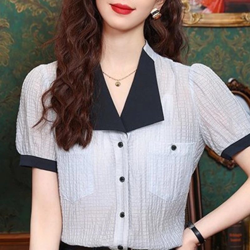 2024 Nieuwe Zomer Retro Casual Eenvoudige Flip Kraag Paneel Contrast Kleur Zak Geplooid Dames Chiffon Shirt Korte Mouwen