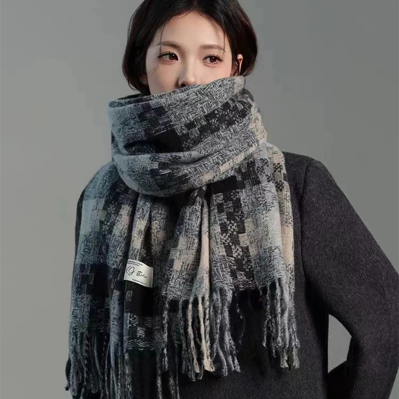 

Women Luxury Plaid Scarf 2024 Autumn Winter Design New Lady Classic Long Muffler Female Tassel Shawl Wraps Soft Warm Wrap Scarve