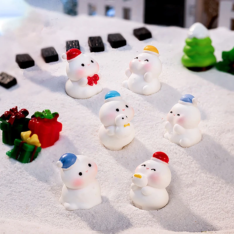 Cute Mini Christmas Tree Snowman Car Desktop Ornaments Resin Micro Landscape Decorations Christmas Party Accessories Kids Gifts