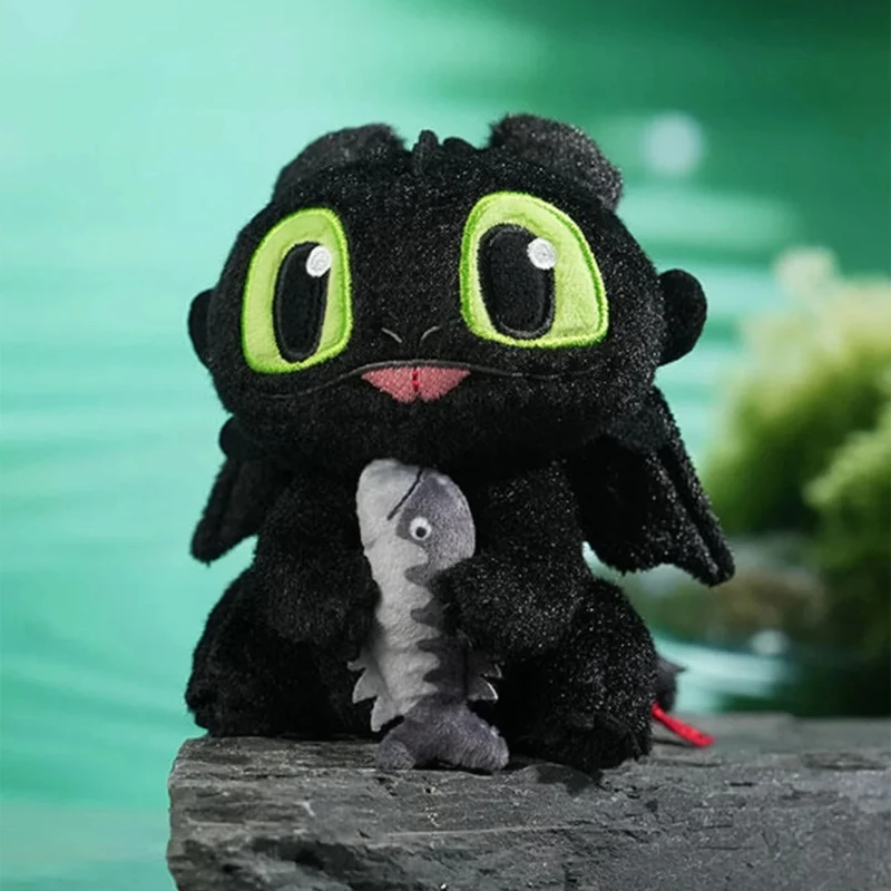 Real Universal Studios Dragon Taming Toothless Doll Plush Holding Fish Doll School Bag Doll Cute Gift