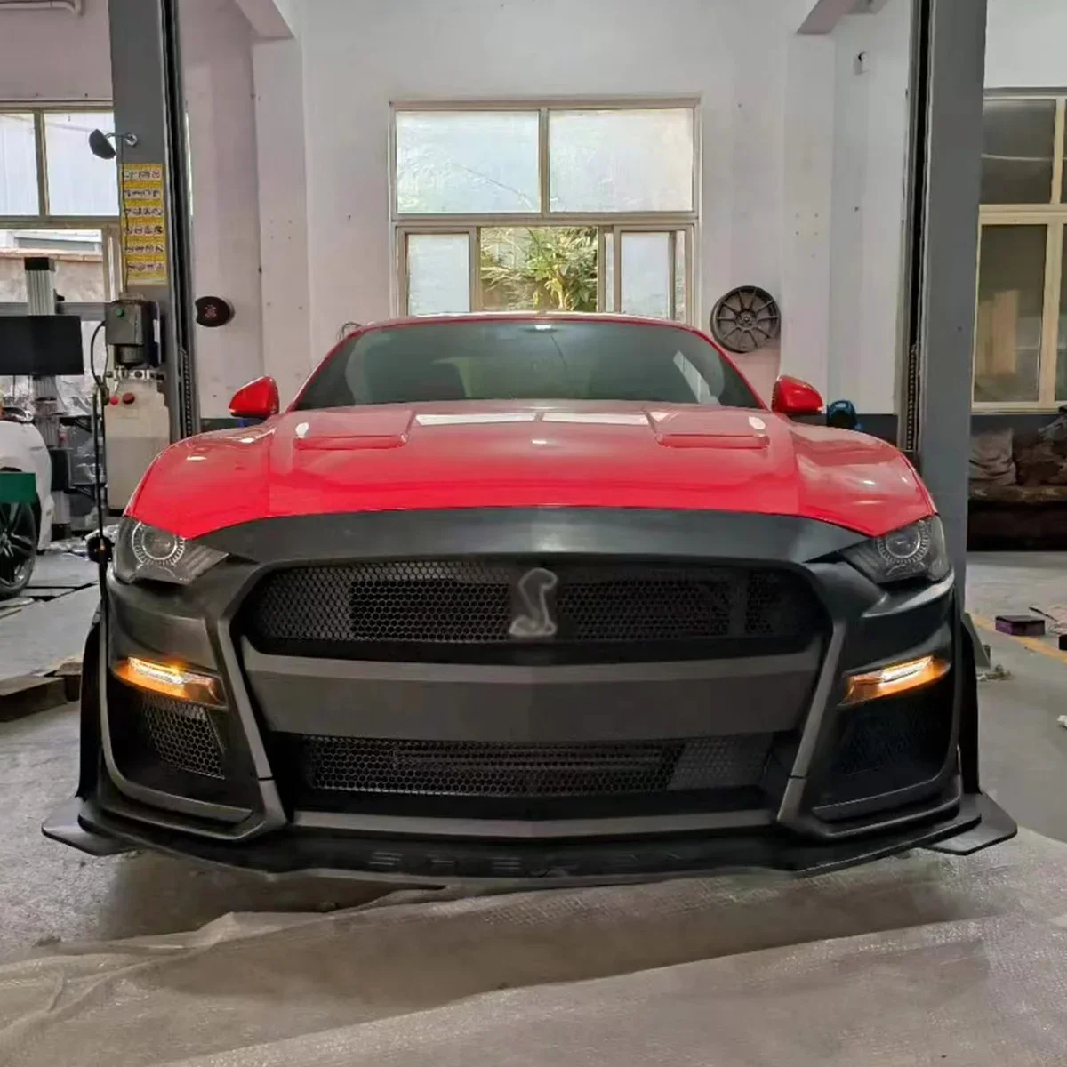 High Quality New Facelift Bumpers Bodykit for Ford Mustang 2018-2022 Conversion To GT500 with Grill.