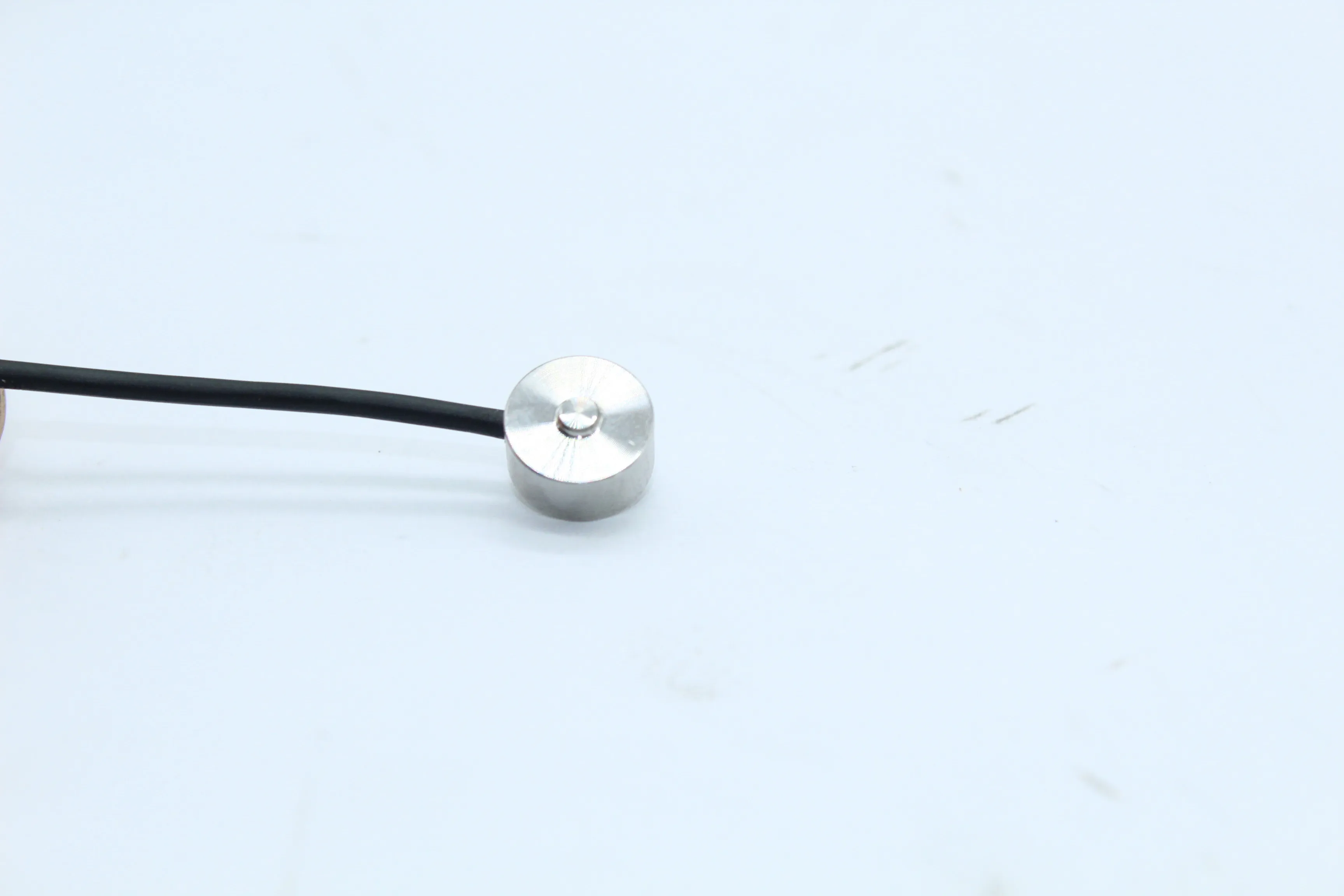 Mini cellule de charge de capteur de force de compression de 8 mm pour la mesure limitée de force