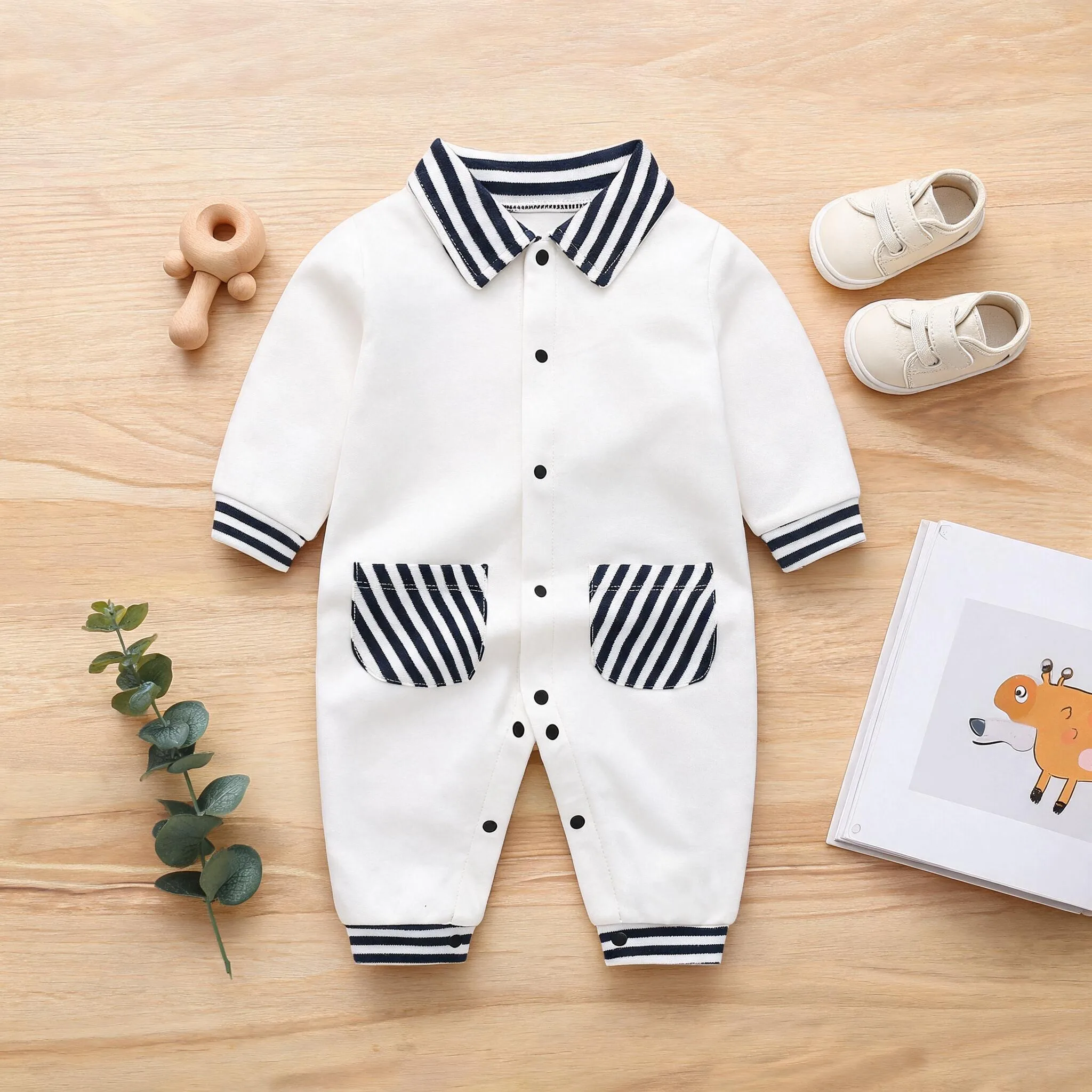 Newborn Baby Boy Romper 0-1 Striped Turn-Down Collar Long-Sleeve Pure Cotton Jumpsuit Super Cute and Adorable 100-Day Crawling Outfit