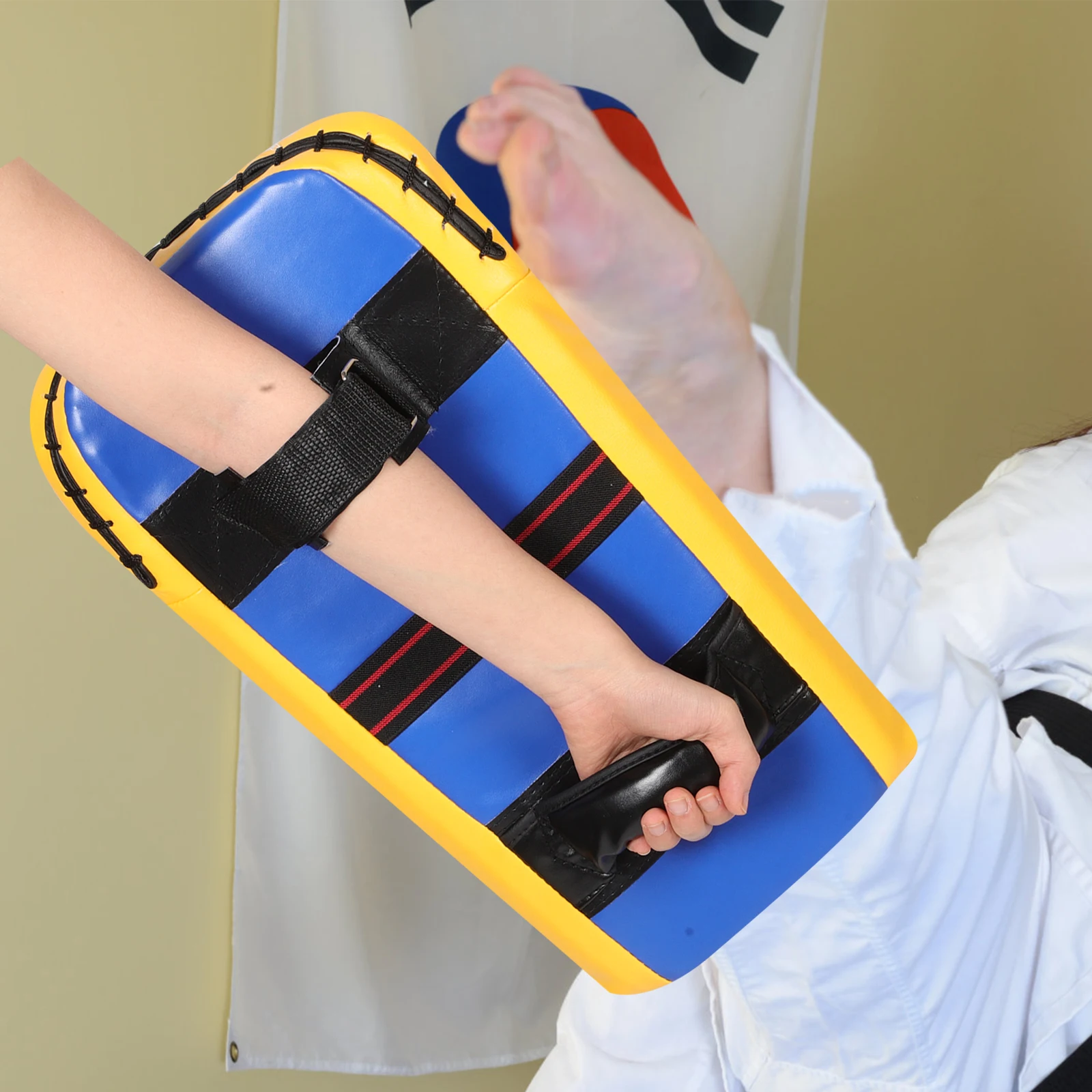 

Double Flying Target Trainer Foot Hand Targets for All Ages Arm Protection Pads Home Workout Gear